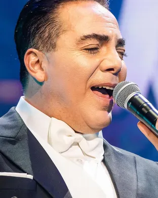 Cristian Castro Glendale