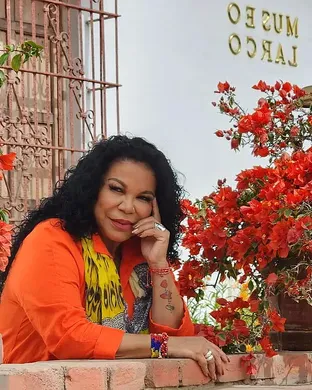Eva Ayllon Phoenix