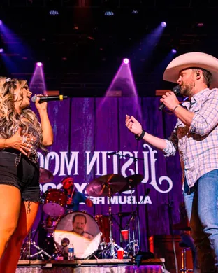 Justin Moore Phoenix