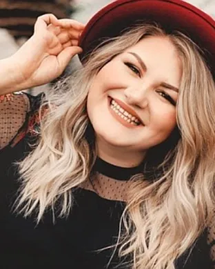 Maddie Zahm Phoenix